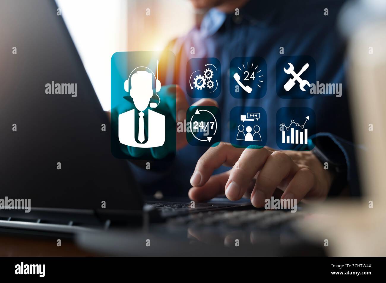 Concetto digitale che mostra il servizio di assistenza clienti con 24/7 icone di assistenza, supporto tecnico, comunicazione aziendale, risoluzione dei problemi, analisi dei dati, p Foto Stock