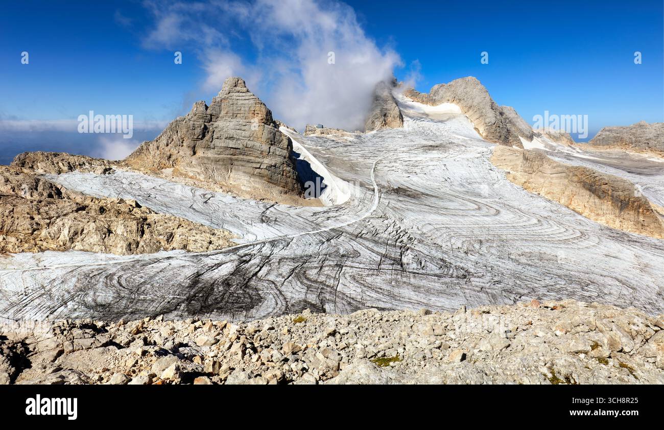 Paesaggio montano del ghiacciaio Dachstein, Stiria, Alpi austriache Foto Stock