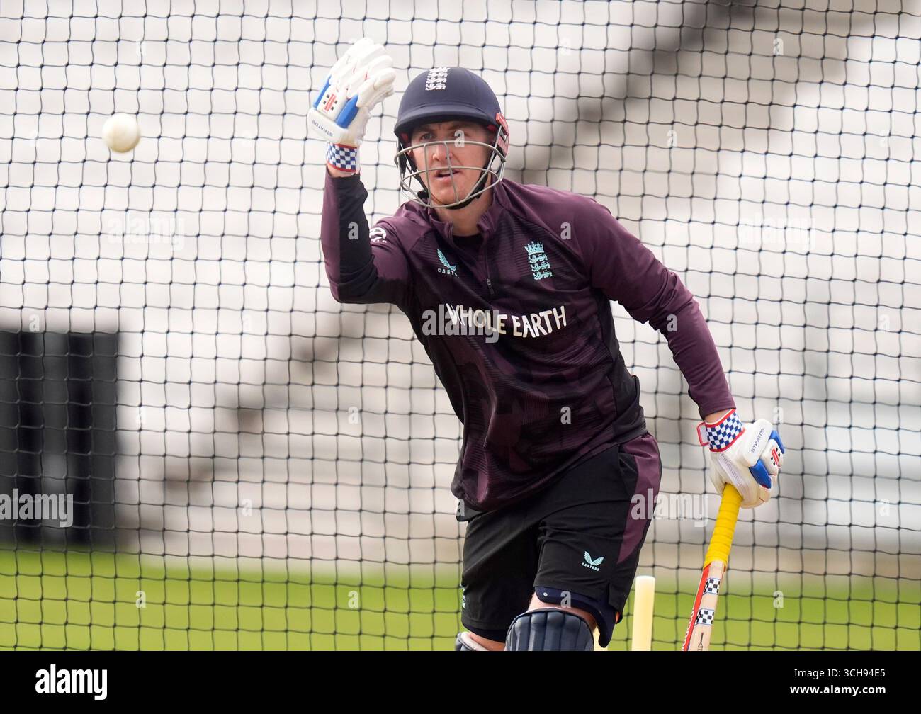 Harry Brook dell'Inghilterra durante una sessione di reti a Headingley, Leeds. Data foto: Lunedì 1 settembre 2025. Il credito fotografico dovrebbe essere: Danny Lawson/PA Wire. RESTRIZIONI: Solo per uso editoriale. Nessun uso commerciale senza il previo consenso scritto della BCE. Utilizzare solo immagini fisse. Nessuna immagine in movimento per emulare la trasmissione. Nessuna rimozione o oscuramento dei logo degli sponsor. Foto Stock