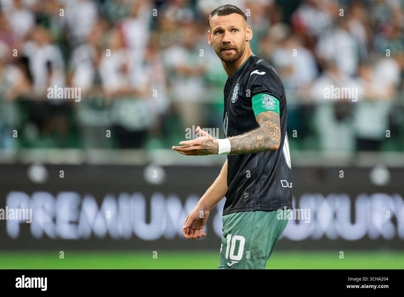 Martin Boyle dell'Hibernian FC visto durante la partita di qualificazione ai play-off della UEFA Conference League tra Legia Warszawa e Hibernian FC al Marshal Foto Stock