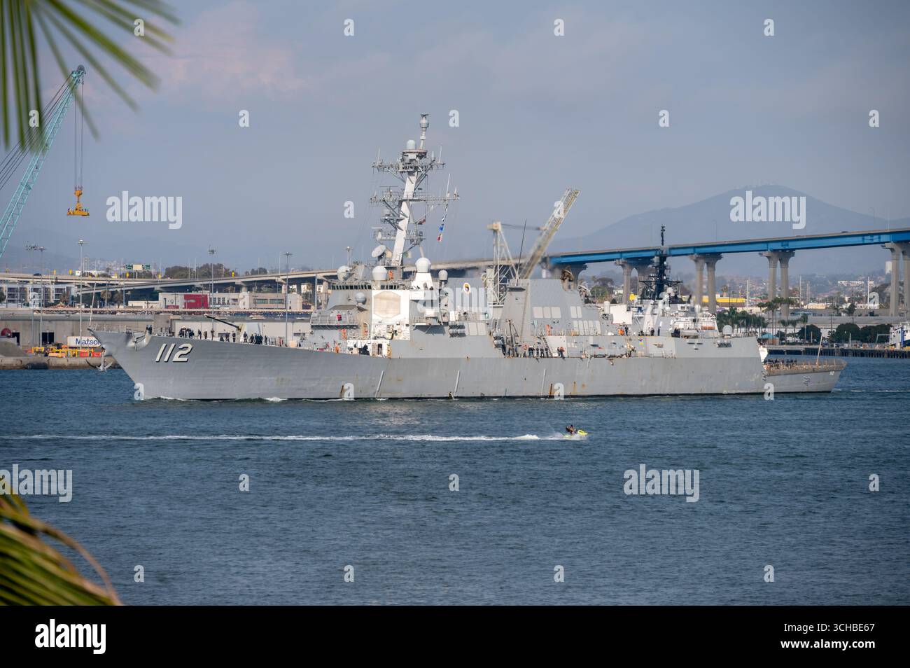 San Diego, California - 8 agosto 2025: USS Michael Murphy (DDG-112) è un cacciatorpediniere missilistico guidato Aegis classe Arleigh Burke (volo IIA) nell'unità Foto Stock