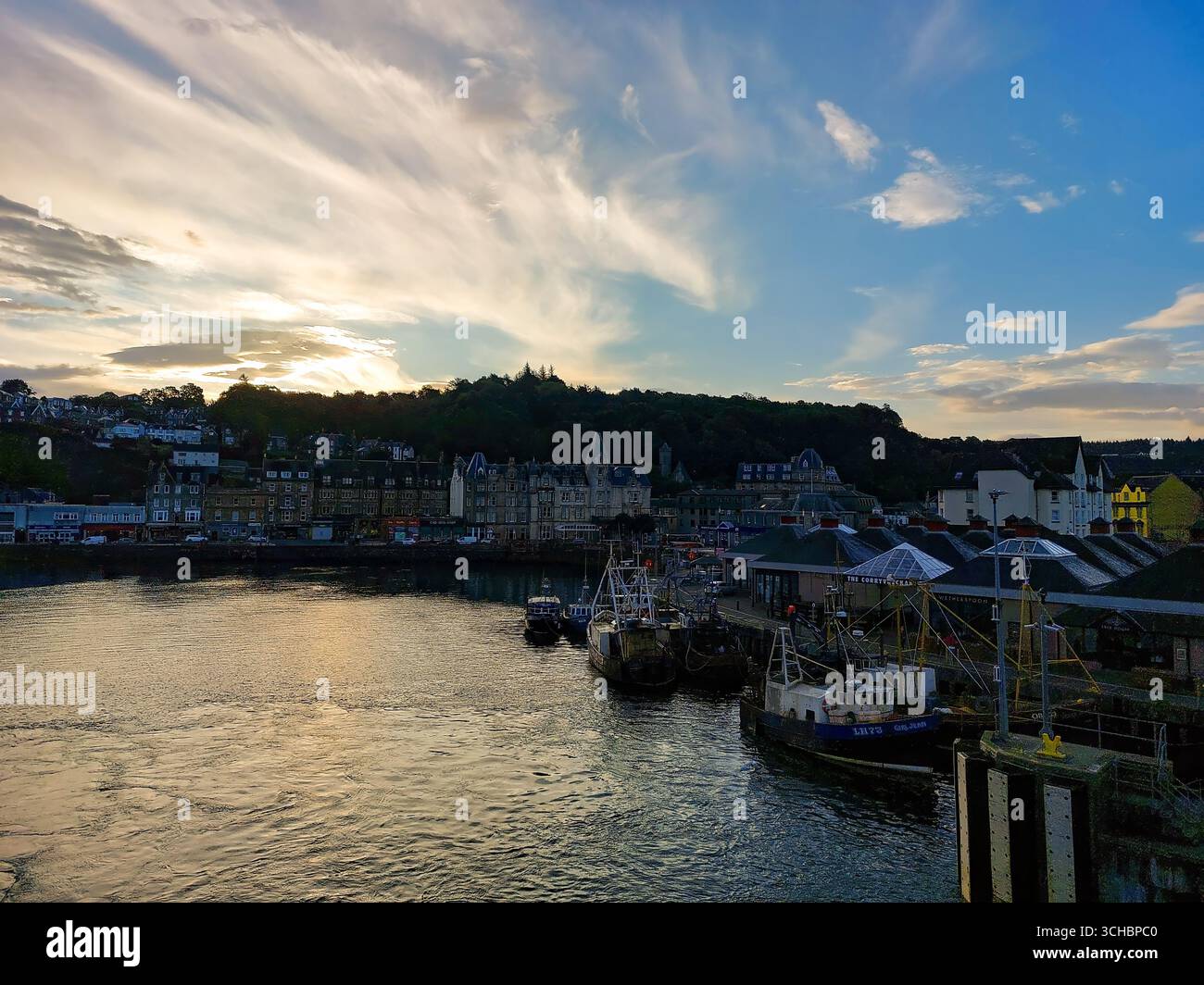 Alba sulla baia di Oban, Argyll e Bute, Scozia Foto Stock