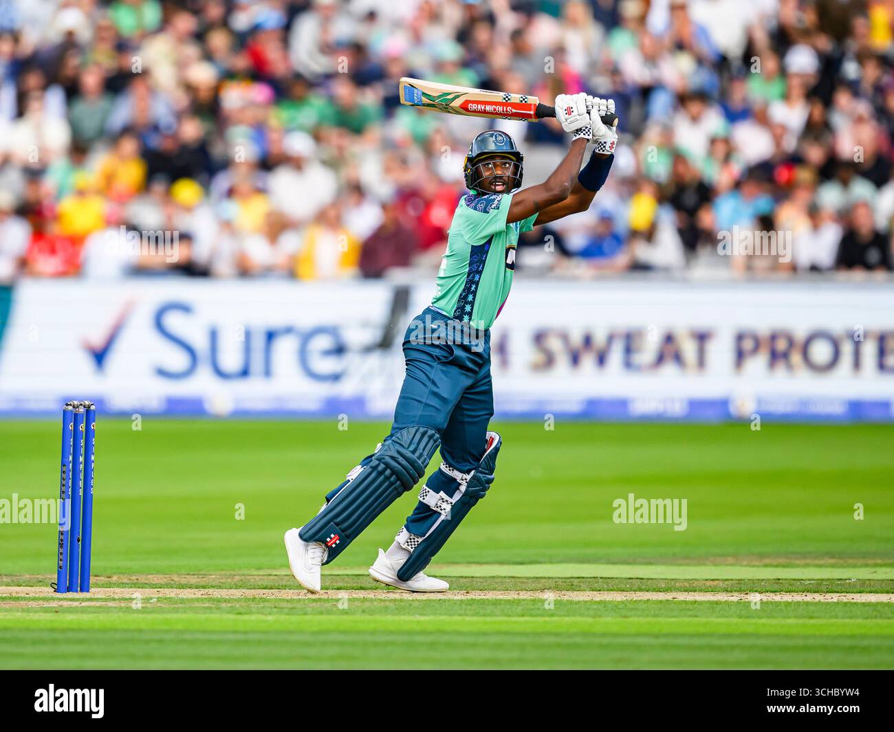 LONDRA, REGNO UNITO. Agosto 31: Tawanda Muyeye di Oval Invincibles in azione durante la Hundred Final - Oval Invincibles vs Trent Rockets al Lord's Cricket Ground domenica 31 agosto 2025 a LONDRA, INGHILTERRA. Crediti: Taka Wu/Alamy Live News Foto Stock