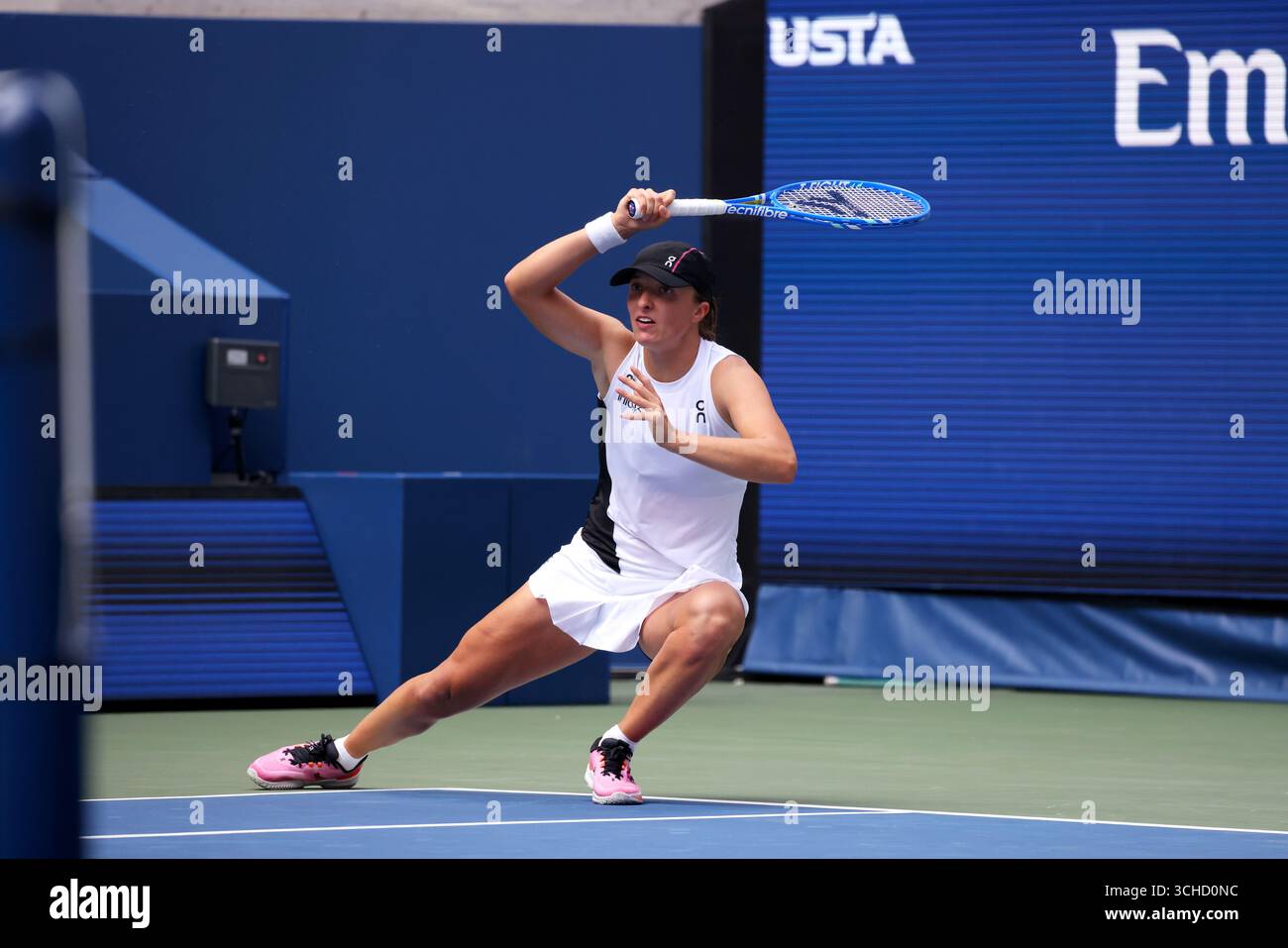 Flushing Meadows, New York, Stati Uniti. 1 settembre 2025. Numero 2 testa di serie Ina Swivel durante la sua vittoria al quarto turno contro Ekaterina Alexandrova agli US Open. Crediti: Adam Stoltman/Alamy Live News Foto Stock