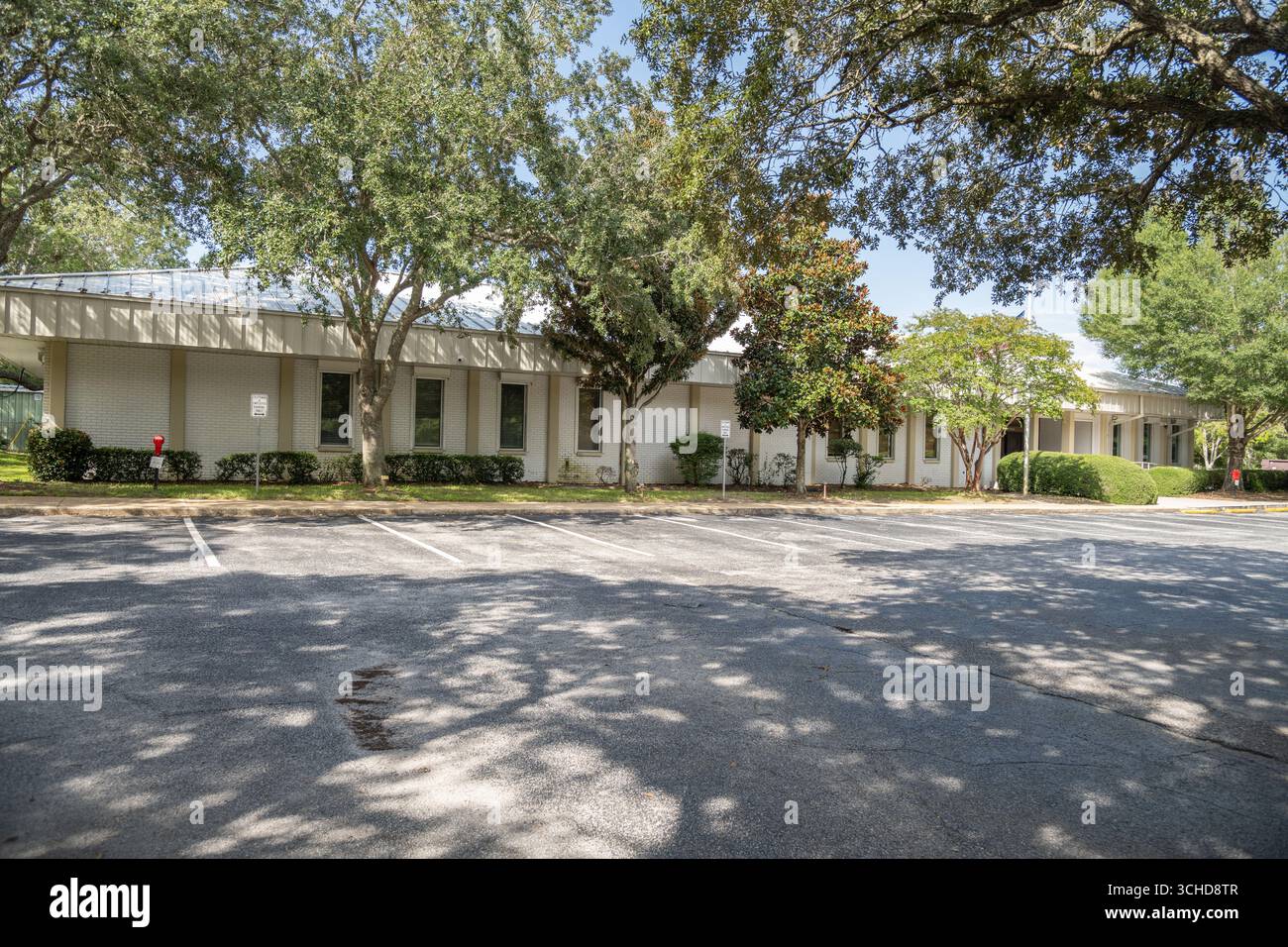 Gulf Breeze, Florida, una città costiera vicino a Pensacola, che offre parchi sul lungomare, servizi della comunità, sentieri e vita all'aperto per famiglie. Foto Stock