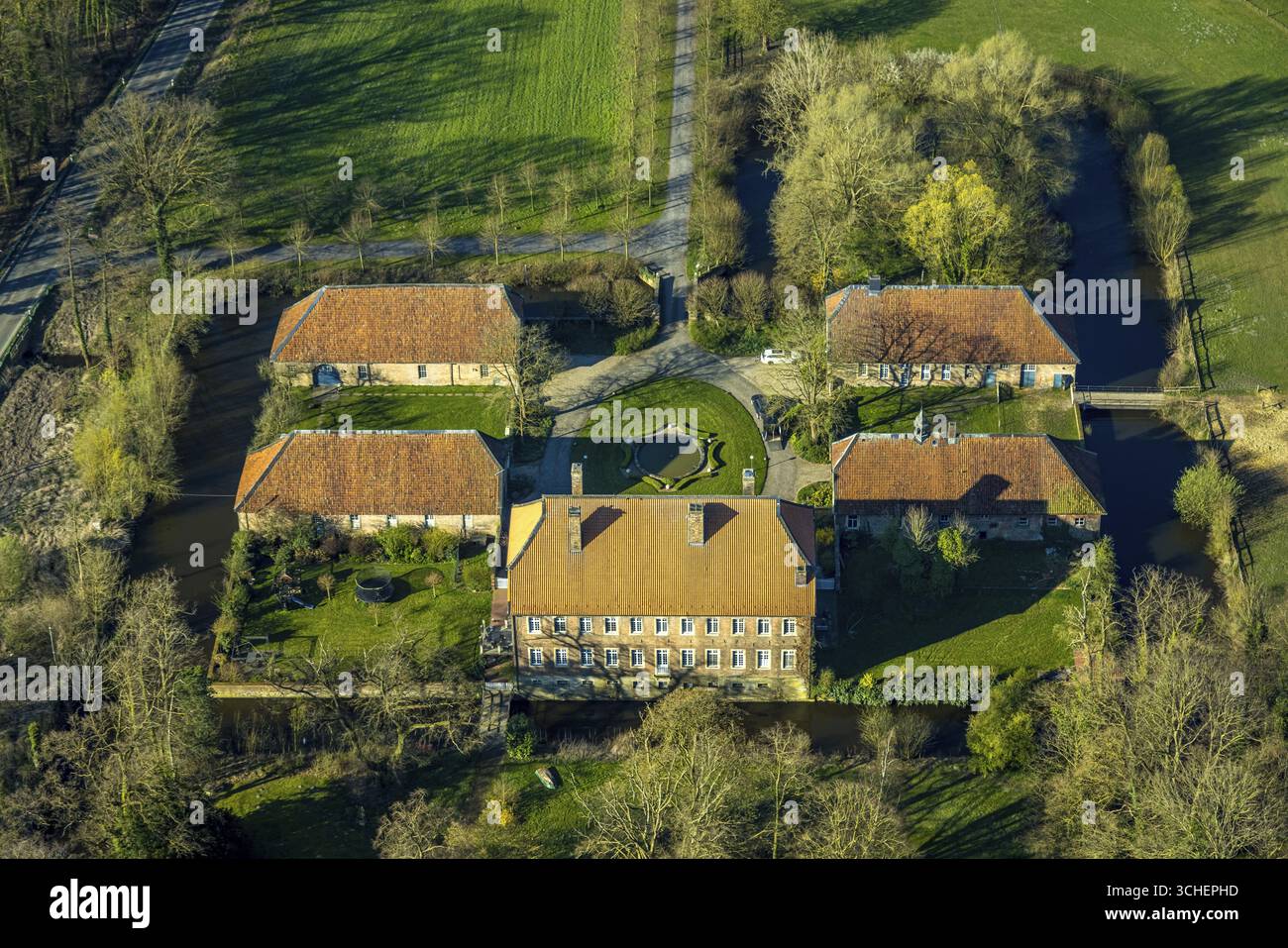 Vista aerea, Haus Venne, complesso del castello e castello con fossati, vista del XVIII secolo, progetto di Lambert Friedrich von Corfey, Mersch, Drensteinfurt, Muenster Foto Stock