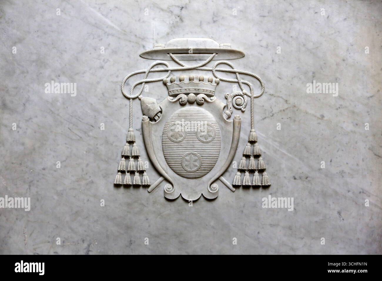 Blason. Le Monument de Jacques-Bénigne Bossuet (1627-1704), évêque de Meaux de 1681 à 1704, par Ernest Henri Dubois (1863-1930), placé dans la cathédr Foto Stock