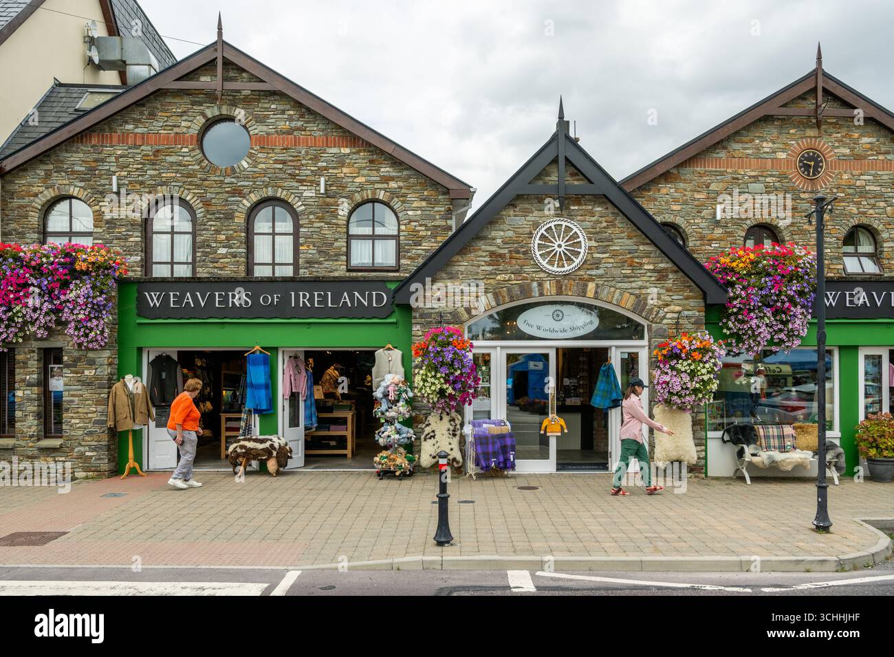 Negozio di articoli da regalo Weavers of Ireland a Glengarriff, West Cork, Irlanda. Foto Stock