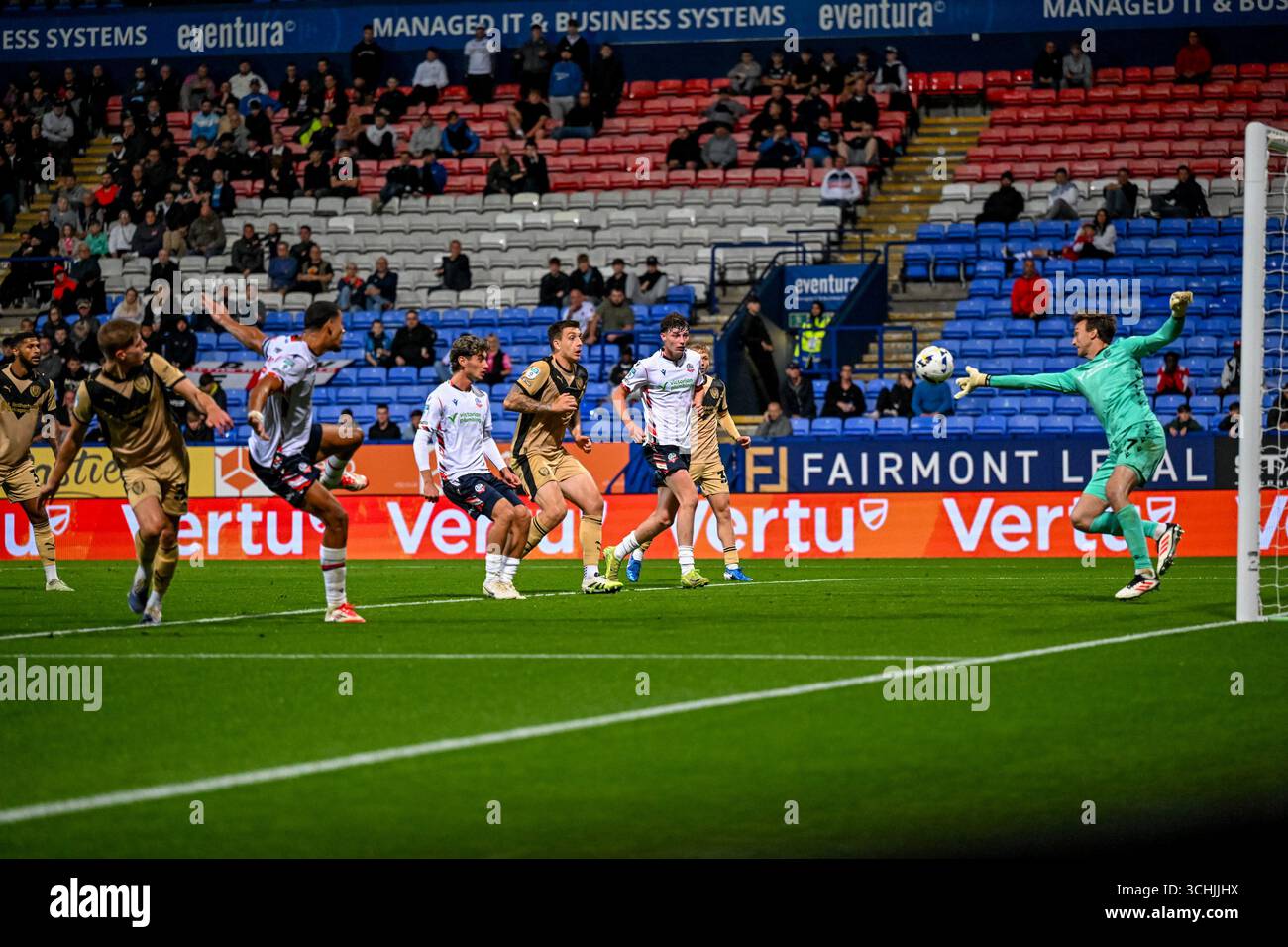 Ted Cann per il Rotheram United fa un salvataggio durante il Vertu Trophy Match Bolton Wanderers vs Rotherham United al Toughsheet Community Stadium, Bolton, Regno Unito, 2 settembre 2025 (foto di Adam Gee/News Images) Foto Stock