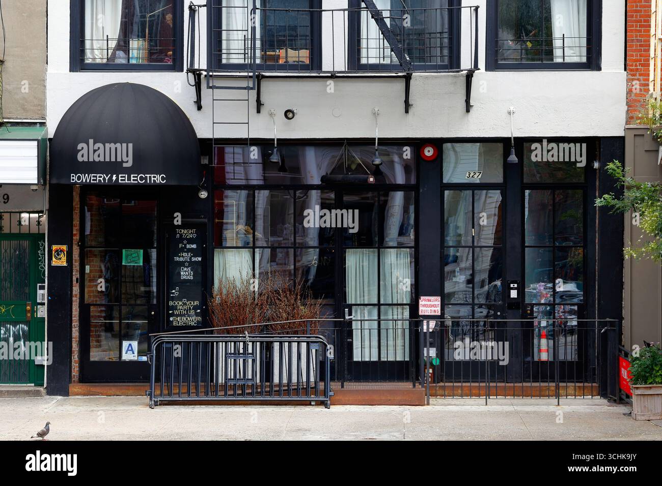 The Bowery Electric, 327 Bowery, New York, negozio di NYC di un bar di musica dal vivo nella Nolita di Manhattan. Foto Stock