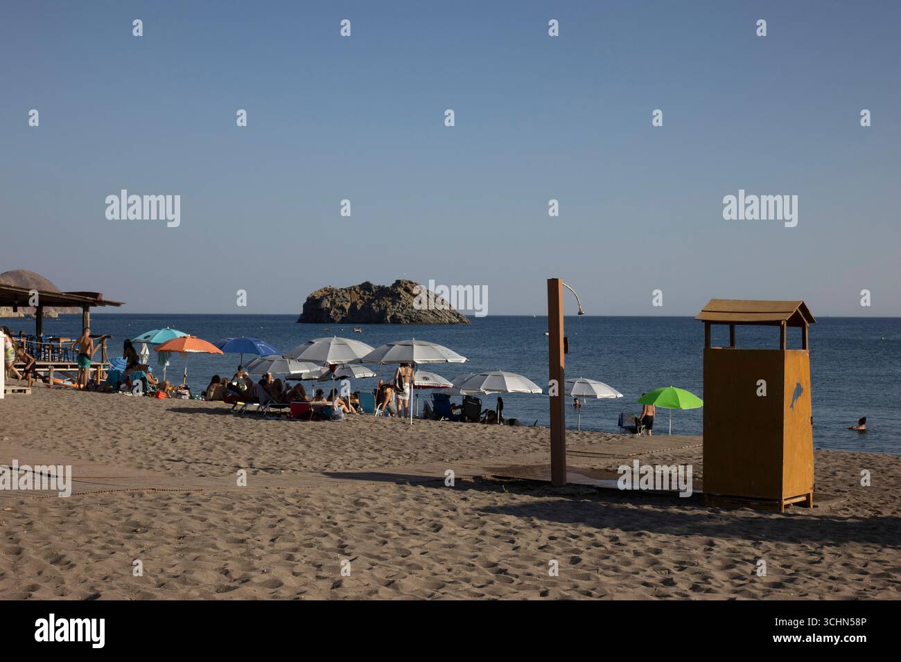 Skala Eresou, conosciuta anche come Skala Eresos, pittoresca città costiera sull'isola greca di Lesbo (Lesbo), vibrante comunità LGBT+, Grecia, Europa. Foto Stock