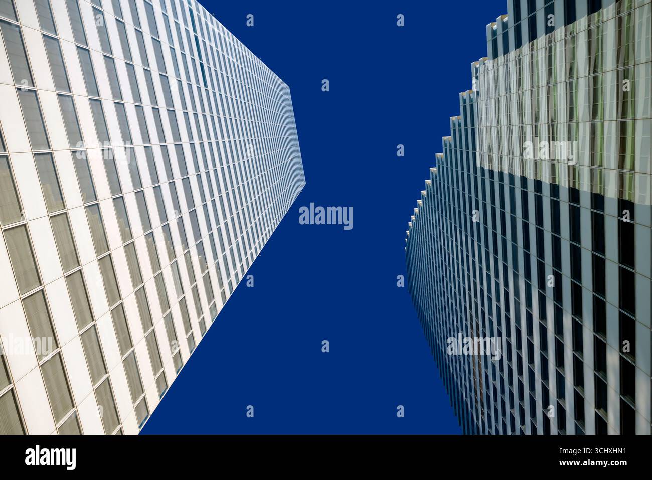 F. Hoffmann-la Roche AG edifici a Basilea, Svizzera. Design di Herzog & de Meuron Architekten, situato nel Solitudepark sul Reno a Basilea. Foto Stock