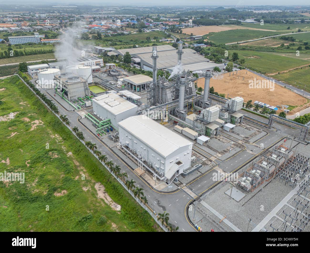 Costruzione di una fabbrica di turbine a gas per centrali elettriche. Industria verde, produzione di energia pulita ambiente per il risparmio di edifici industriali. Centrale elettrica a gas, natu Foto Stock