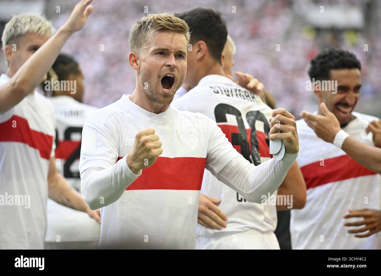 Celebrazione degli obiettivi Maximilian Mittelstaedt VfB Stuttgart (07) Gesture Gesture Bundesliga, MHPArena, MHP Arena Stuttgart, Baden-Wuerttemberg, Germania Foto Stock