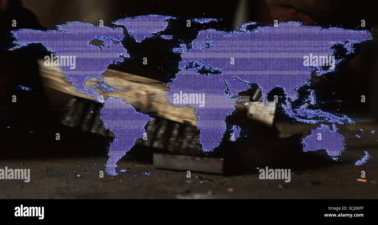 La mappa del mondo viola si sovrappone al pavimento dell'officina, con tronchi di legno e detriti Foto Stock