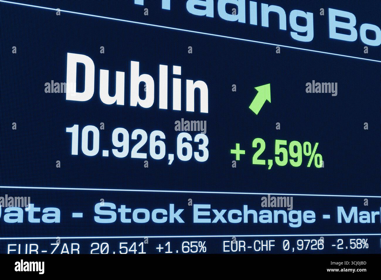 L'indice azionario di Dublino sale. L'indice azionario di Dublino sale. Aumento dei prezzi delle azioni irlandesi, mercato dei toro, crescita, investimenti, imprese, profitto, dati del mercato azionario. Illustrazione 3D stock_market169s_market_data_dublin_UP Foto Stock