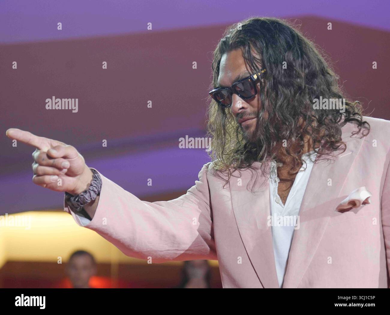 3 settembre 2025, Venise, Venetie, ITALIA: Venezia, Italia, 3 settembre 2025. JASON MOMOA il Red carpet per la proiezione del film nella mano di Danteat alla 82esima Mostra Internazionale d'Arte cinematografica di Venezia. (Credit Image: © Laurent Lairys/ZUMA Press Wire) SOLO PER USO EDITORIALE! Non per USO commerciale! Foto Stock