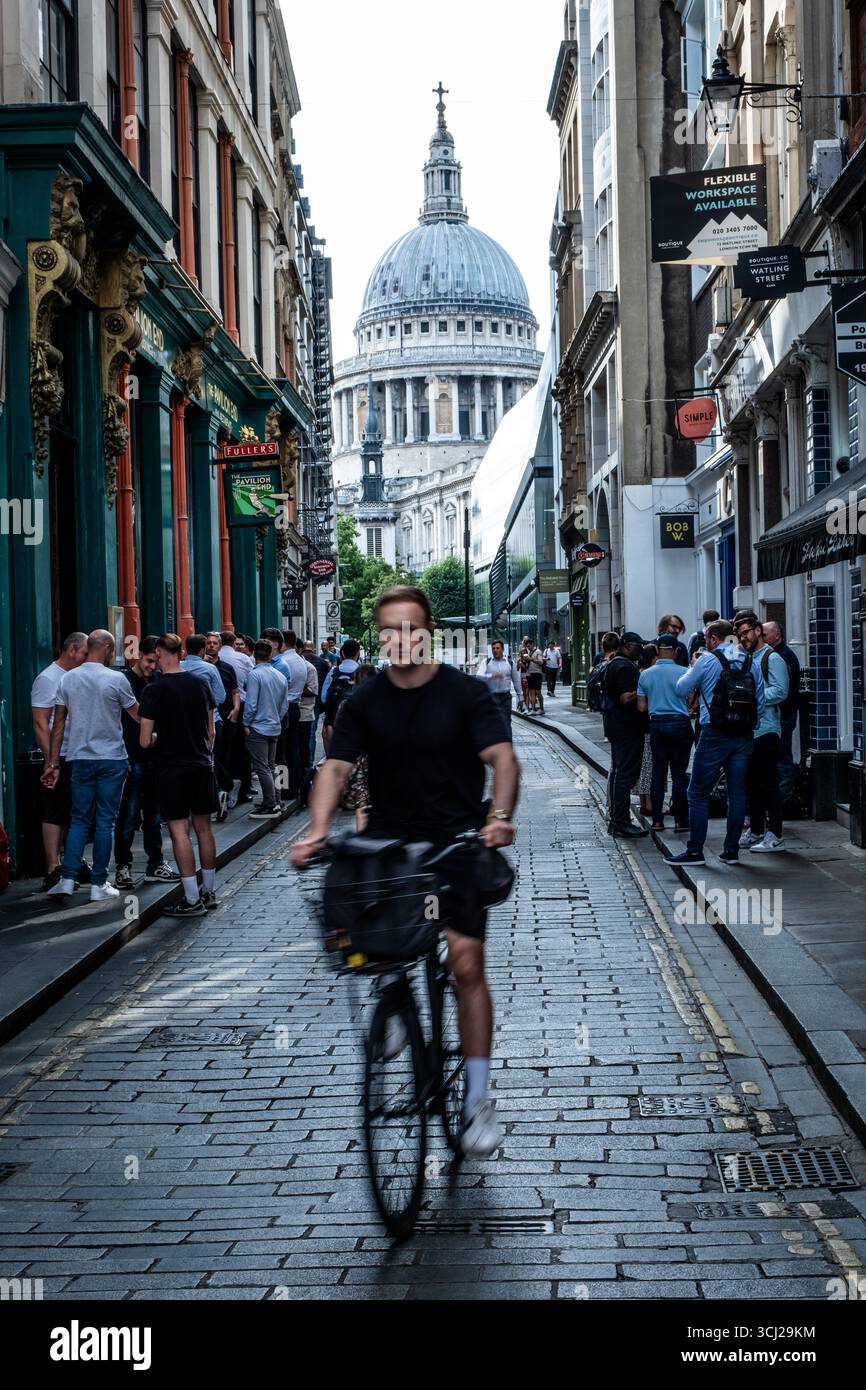 Streets of London – Urban Life e City Vibes Foto Stock