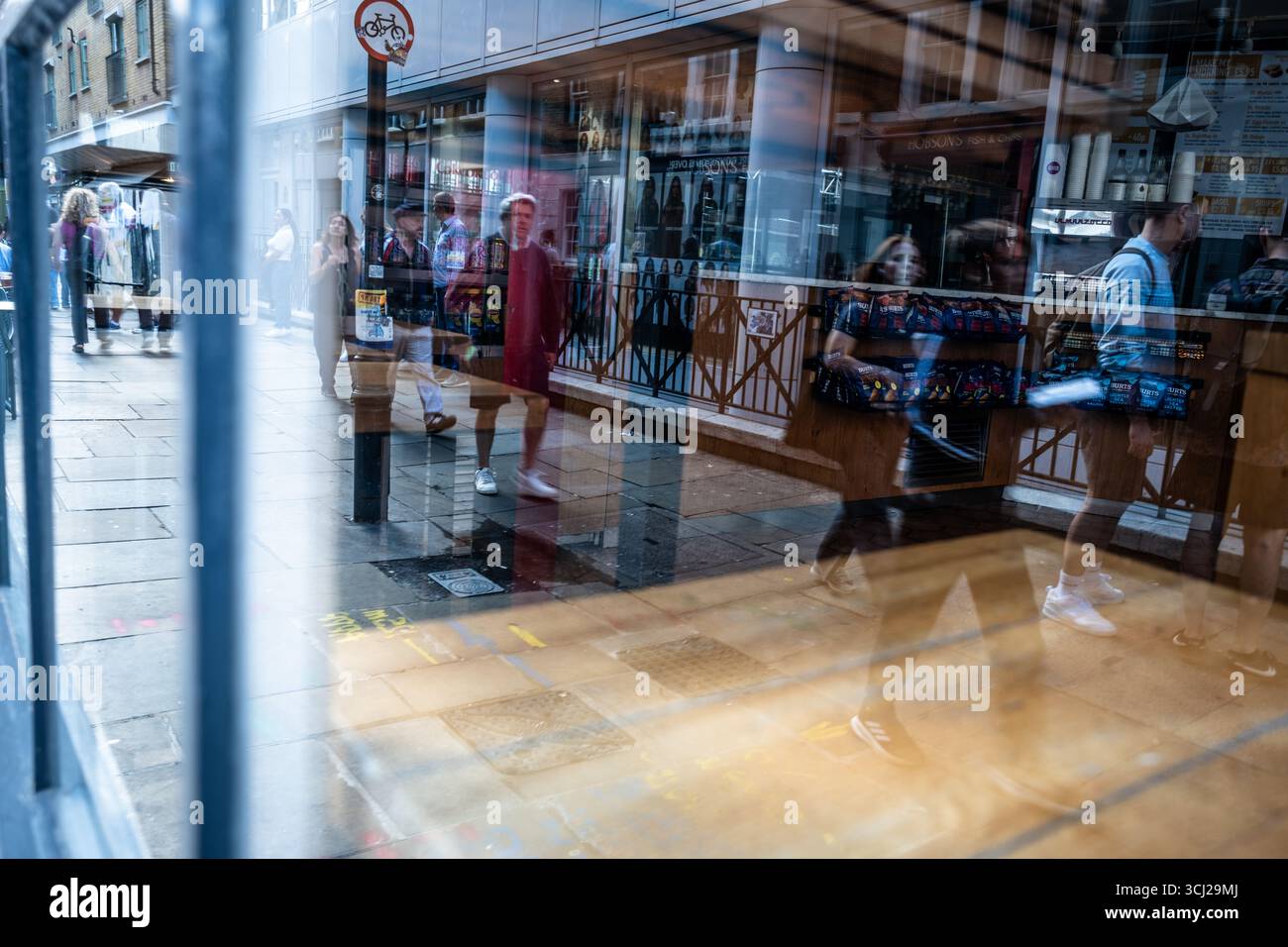 Streets of London – Urban Life e City Vibes Foto Stock