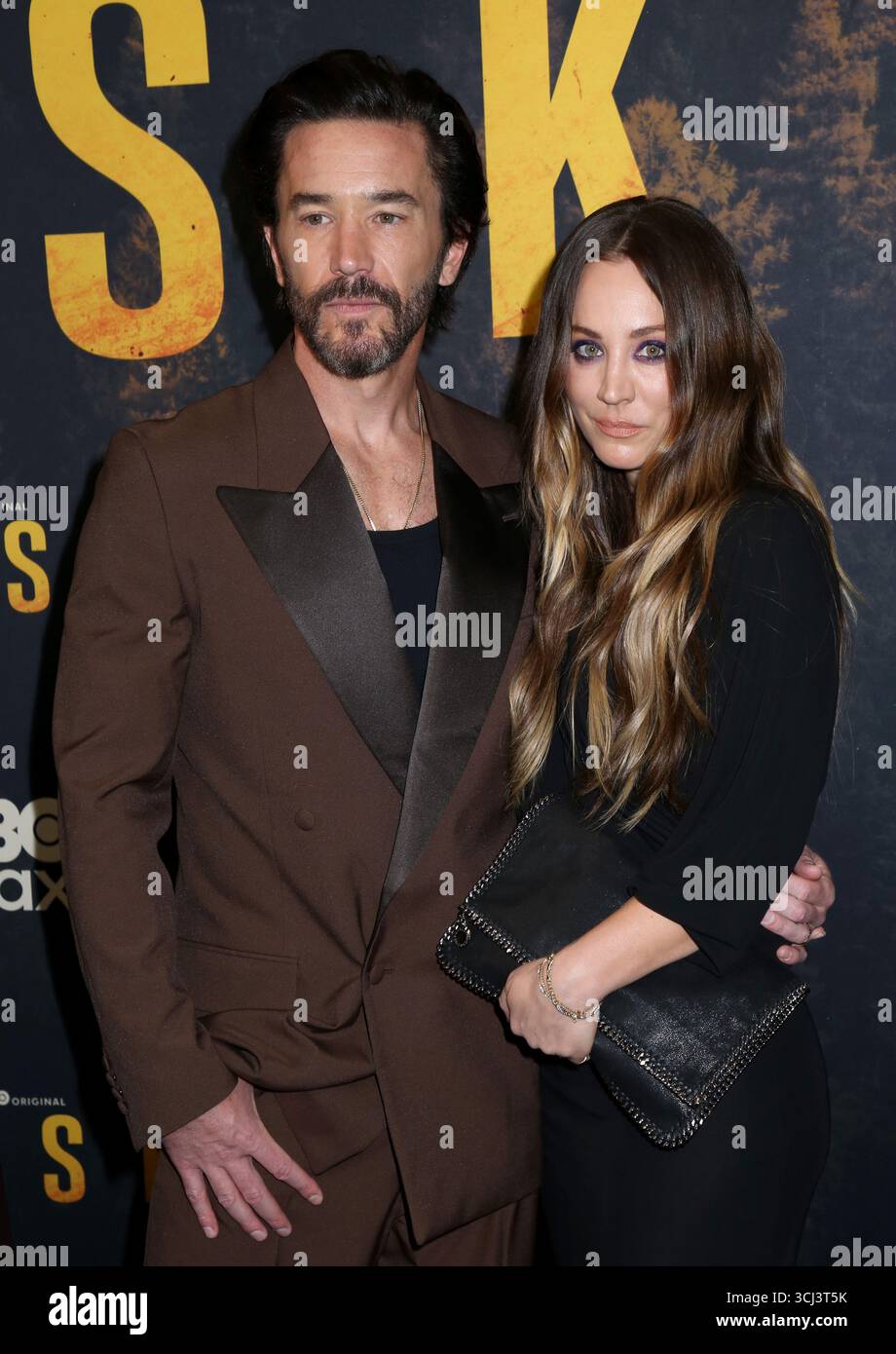 New York, Stati Uniti. 4 settembre 2025. Tom Pelphrey e Kaley Cuoco hanno partecipato alla prima "Task" di HBO a New York tenutasi al Perelman Performing Arts Center il 4 settembre 2025 a New York, New York © Steven Bergman/AFF-USA.COM Credit: AFF/Alamy Live News Foto Stock