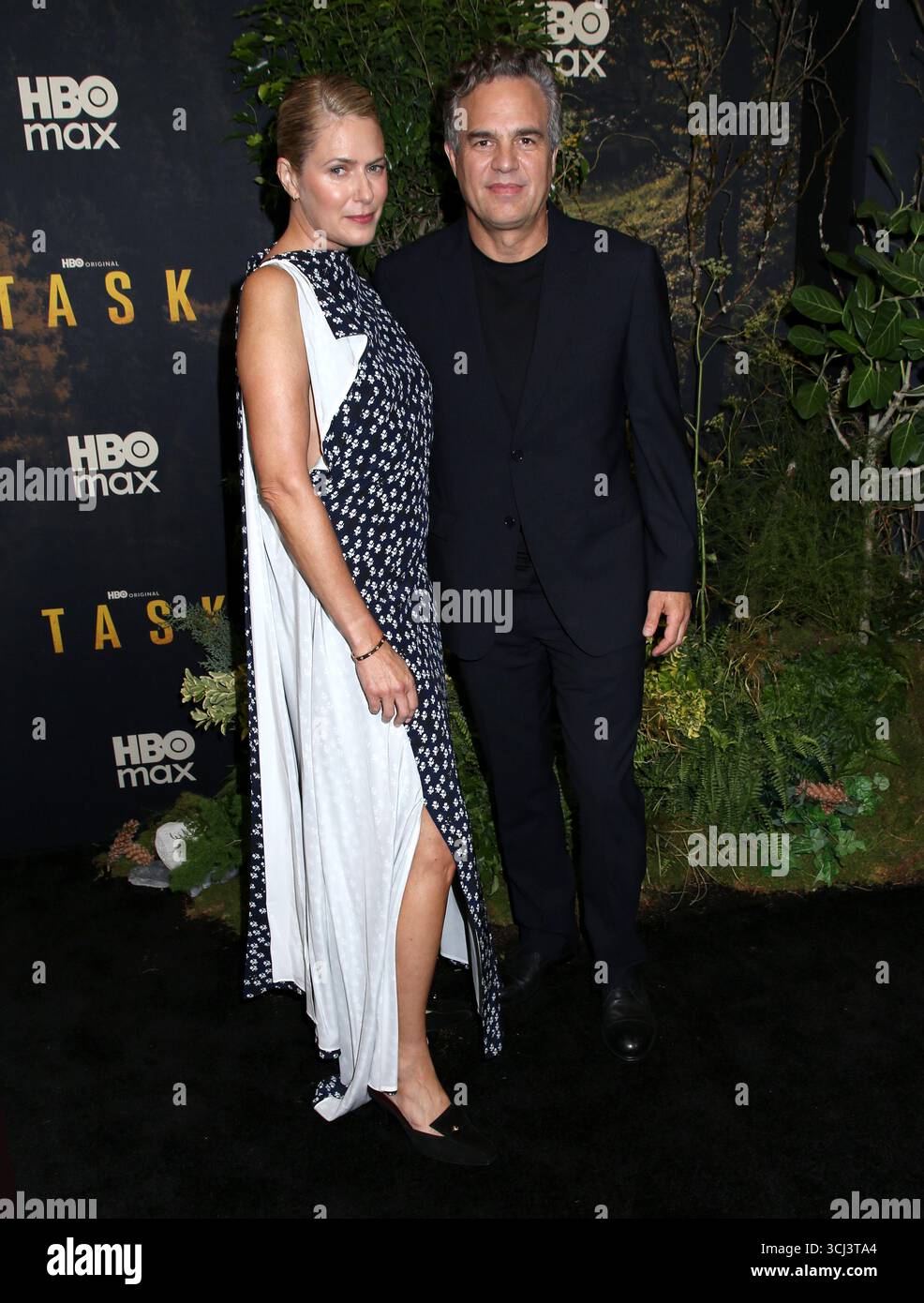 New York, Stati Uniti. 4 settembre 2025. Sunrise Ruffalo e Mark Ruffalo partecipano alla prima "Task" di HBO a New York tenutasi al Perelman Performing Arts Center il 4 settembre 2025 a New York, NY © Steven Bergman/AFF-USA.COM Credit: AFF/Alamy Live News Foto Stock