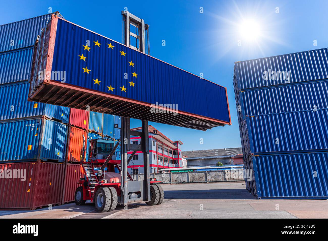 Container dei prodotti, spedizione di merci con bandiera xx per attività di importazione e esportazione da xx Country Concept Foto Stock