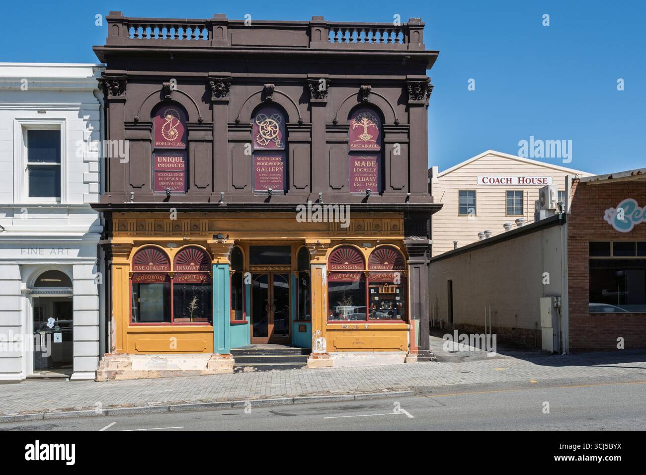 Uno dei vecchi edifici coloniali nel centro storico di Albany, Australia Occidentale Foto Stock