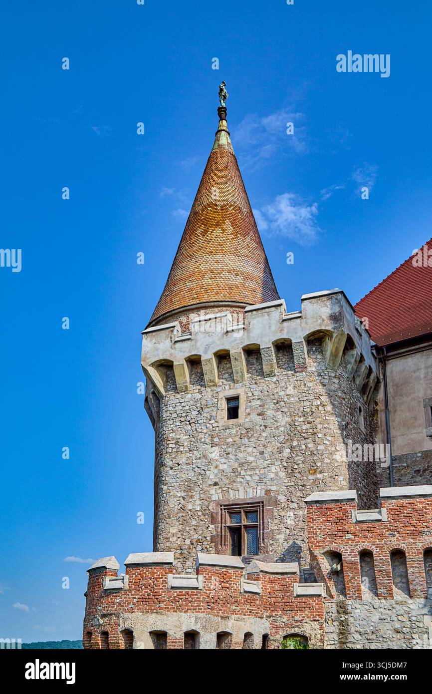 Il castello di Corvin, noto anche come castello di Hunyadi o castello di Hunedoara, è un castello gotico-rinascimentale in Romania, Hungedoara, Romania, Europa Foto Stock