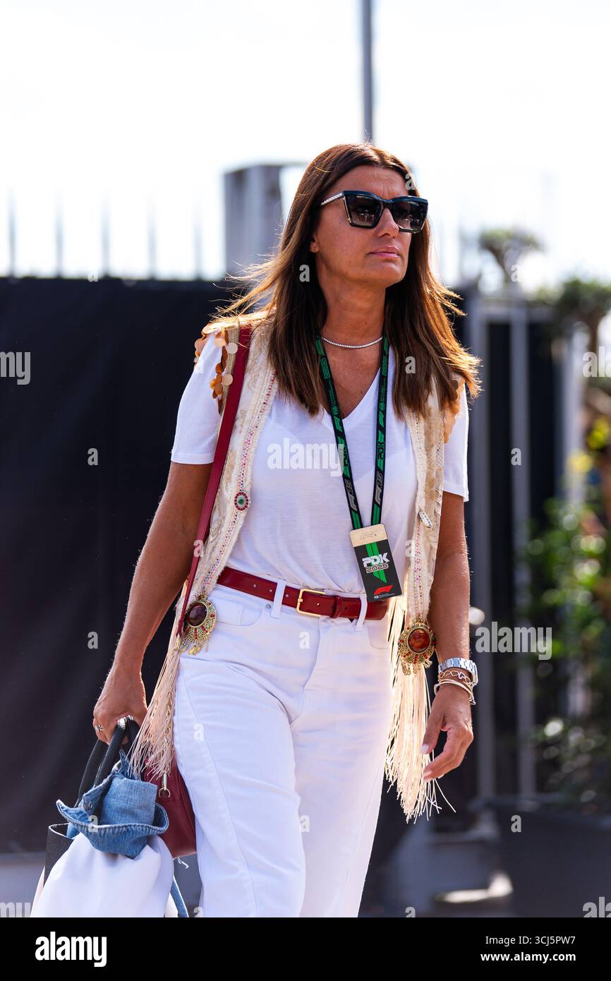 Monza, Italia. 5 settembre 2025. La mamma di Kimi Antonelli, Veronica Antonelli, ha visto nel paddock del Gran Premio d'Italia di Formula 1 2025. Credito: SOPA Images Limited/Alamy Live News Foto Stock