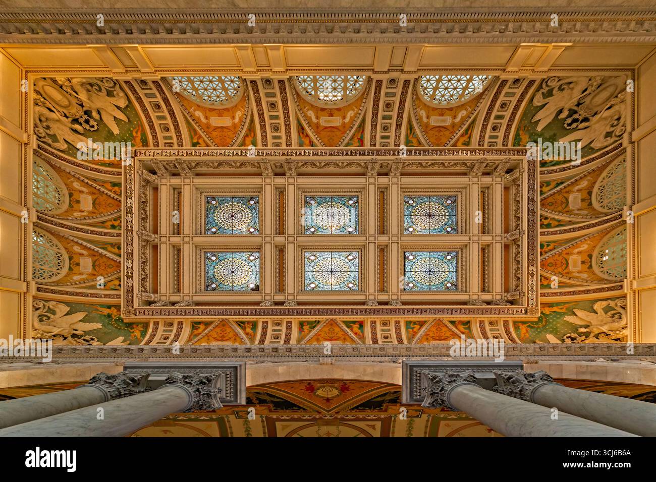 Sala principale soffitto presso la Biblioteca del Congresso a Washington DC. Foto Stock