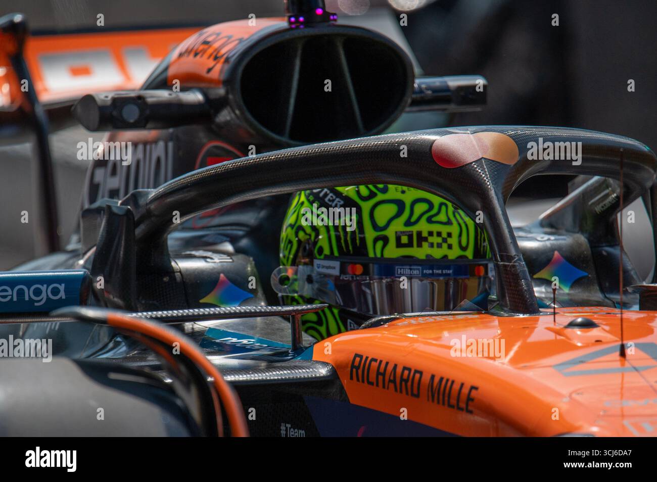 Lando Norris (GBR) alla guida del team McLaren di Formula 1 durante le prove libere del GP di F1 d'Italia sul circuito di Monza il 5 settembre 2025. Foto Stock
