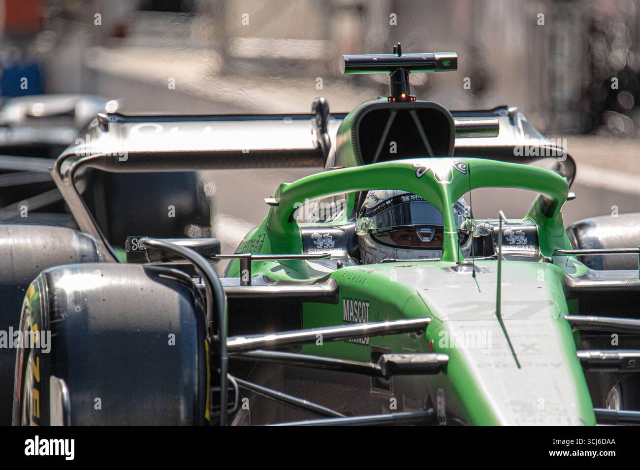 Nico Hülkenberg (GER) alla guida del team di F1 Kick Sauber durante le prove libere del GP di F1 d'Italia sul circuito di Monza il 5 settembre 2025. Foto Stock