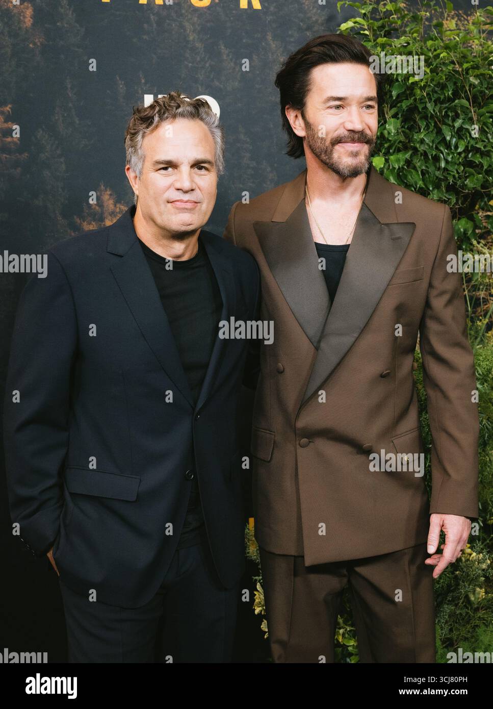 4 settembre 2025, New York, New York, Stati Uniti: Mark Ruffalo e Tom Pelphrey partecipano alla serie HBO Max 'Task'. Si tiene al Perelman Performing Arts Center di New York. Dinara Khairova/Photo Image Press/Zuma Press 4 settembre 2025. (Credit Image: © Photo Image Press via ZUMA Press Wire) SOLO PER USO EDITORIALE! Non per USO commerciale! Foto Stock