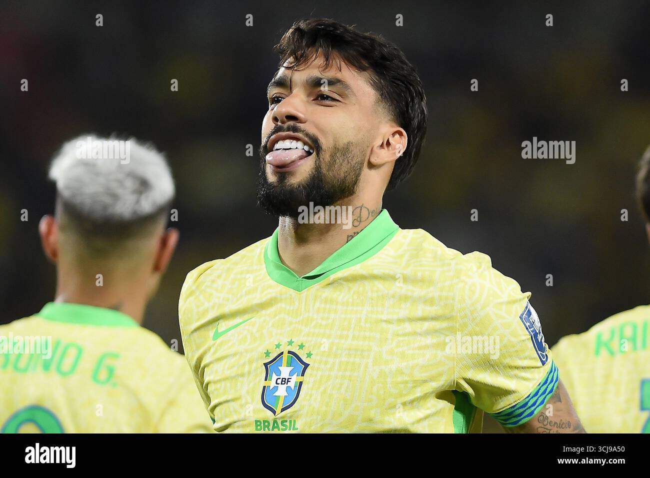 Rio de Janeiro, Brasile, 4 settembre 2025. Il calciatore Lucas Paquetá della nazionale brasiliana celebra il suo gol durante la partita tra Brasile e Cile Foto Stock