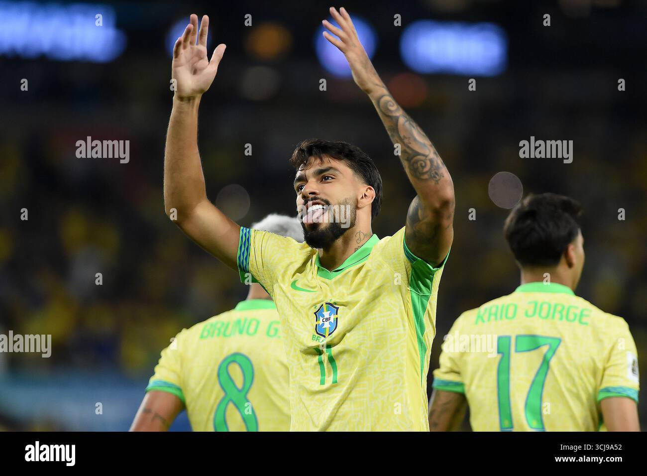 Rio de Janeiro, Brasile, 4 settembre 2025. Il calciatore Lucas Paquetá della nazionale brasiliana celebra il suo gol durante la partita tra Brasile e Cile Foto Stock
