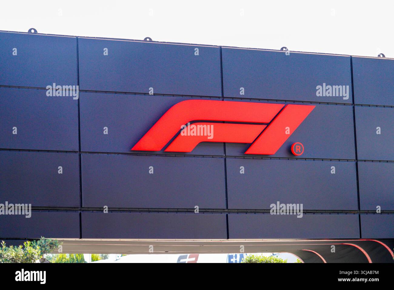 Monza, Italia. 4 settembre 2025. F1 Logodurante il Gran Premio d'Italia 2025 di Formula 1 Pirelli sul circuito di Monza, in Lombardia, Italia, dal 6 al 9 settembre 2025. 16° round del Campionato del mondo di Formula 1 FIA 2025. Crediti: Alessio De Marco | Avens-Images.com/Alamy Live News Foto Stock
