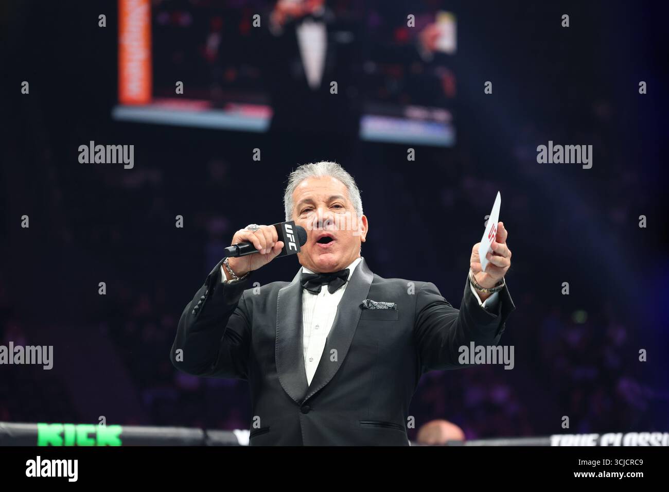 Parigi, Francia. 6 settembre 2025. PARIGI, FRANCIA - 06 SETTEMBRE: Bruce buffer durante l'UFC Paris: Imavov vs. Borralho all'Accor Arena il 6 settembre 2025 a Parigi, Parigi, Francia. (Foto di José Prestes/PxImages) credito: PX Images/Alamy Live News Foto Stock