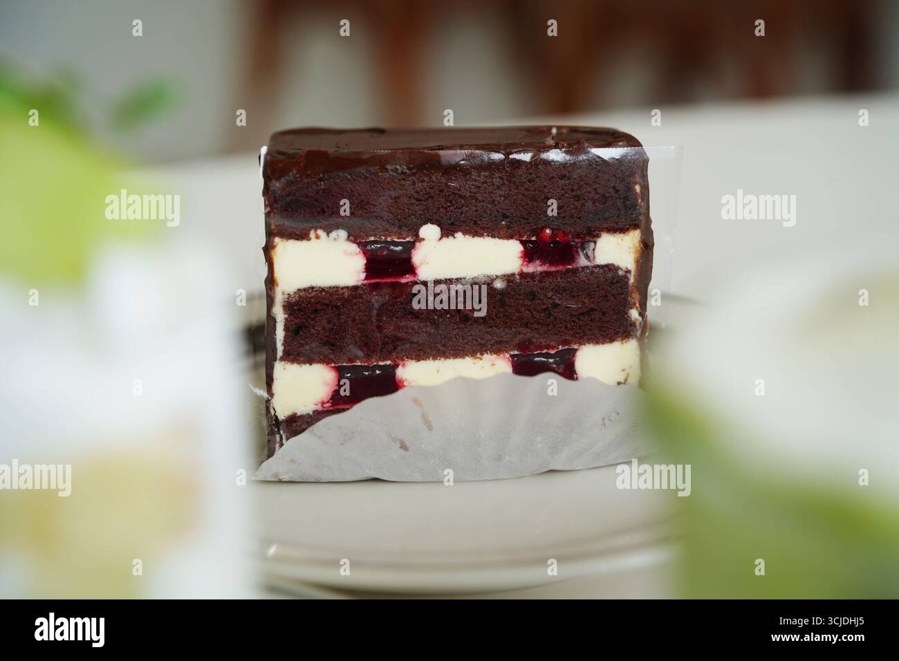 Torta di mattoni turca (pasta Cikolatali), dessert tradizionale al cioccolato Foto Stock