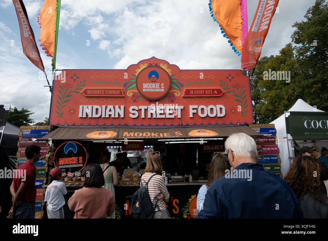 Stand Indian Street Food al Leamington Spa Food and drink Festival, Regno Unito Foto Stock