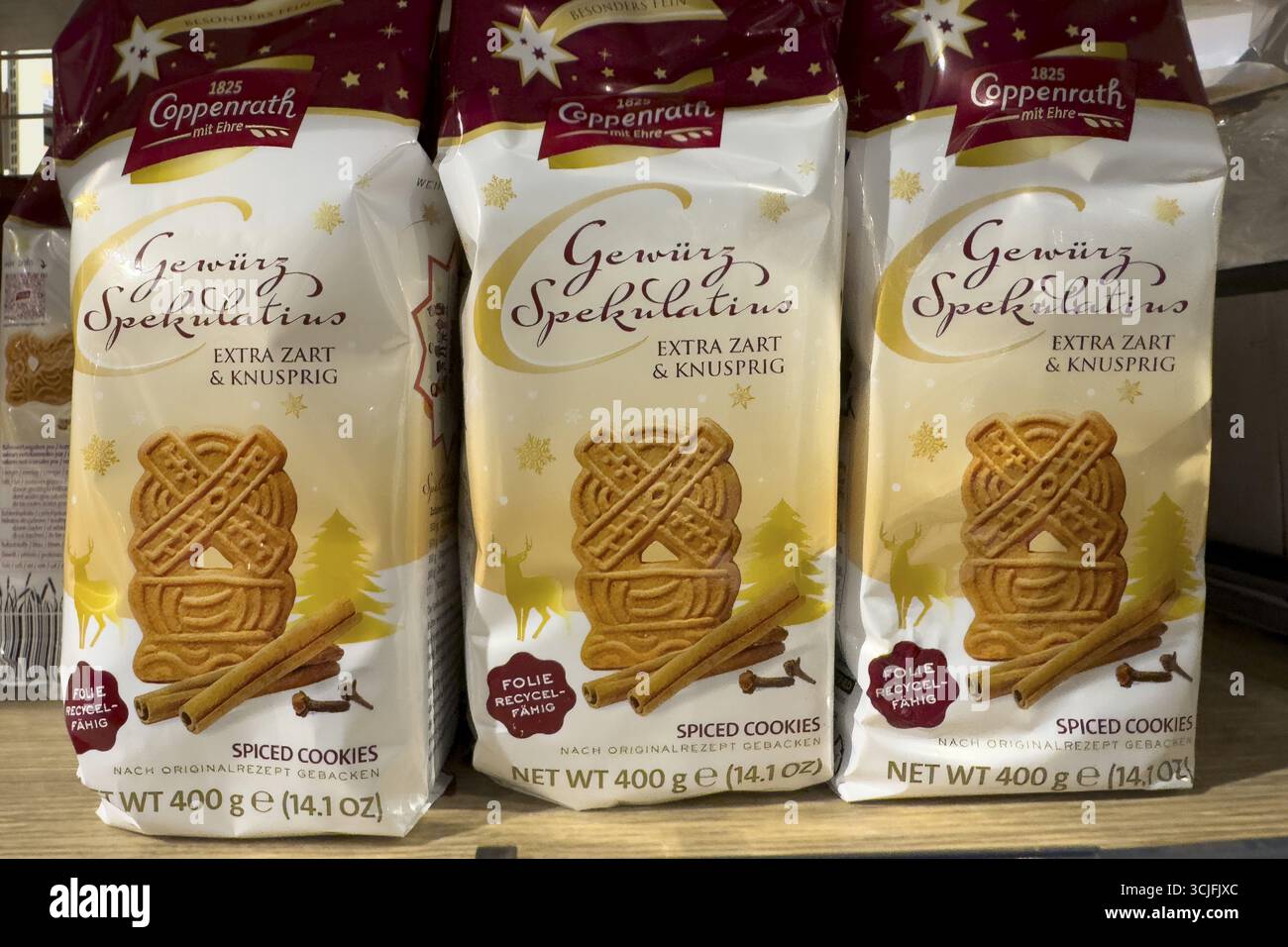 Speculoos speciali di biscotti e spezie nei negozi al dettaglio a fine estate, Germania Foto Stock
