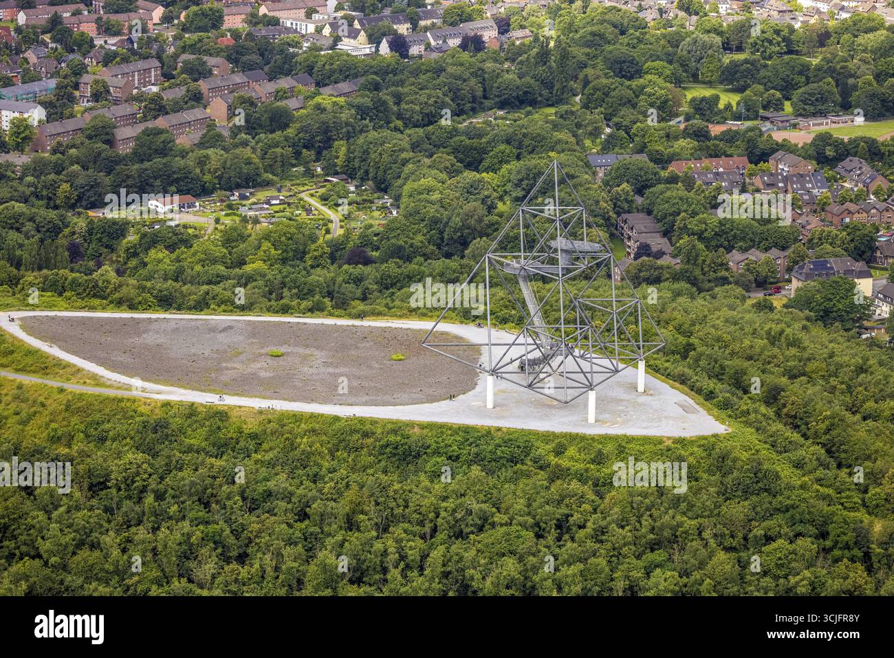 Veduta aerea, scultura tetraedro, terrazza panoramica a forma di piramide a tre lati, punto di riferimento sulla punta di Beckstrasse, Batenbrock-Nord, Bot Foto Stock