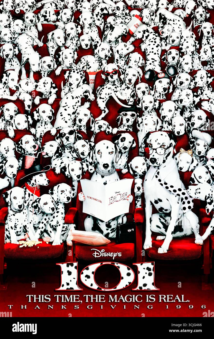 101 Dalmatians (1996) diretto da Stephen Herek e interpretato da Glenn Close, Jeff Daniels e Joely Richardson. Cruella de Vil fa di tutto per catturare una cucciolata di cuccioli dalmati per un cappotto di pelliccia, ma è superata a ogni curva. Fotografia di un poster originale del 1996 DA UTILIZZARE ESCLUSIVAMENTE PER L'EDITORIALE. Crediti: BFA / Walt Disney Pictures Foto Stock