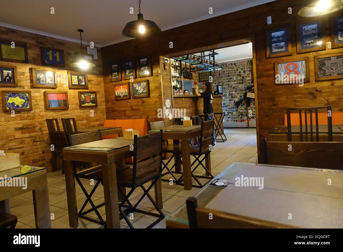 Il ristorante Veterano a kiev è stato fondato da veterani Foto Stock