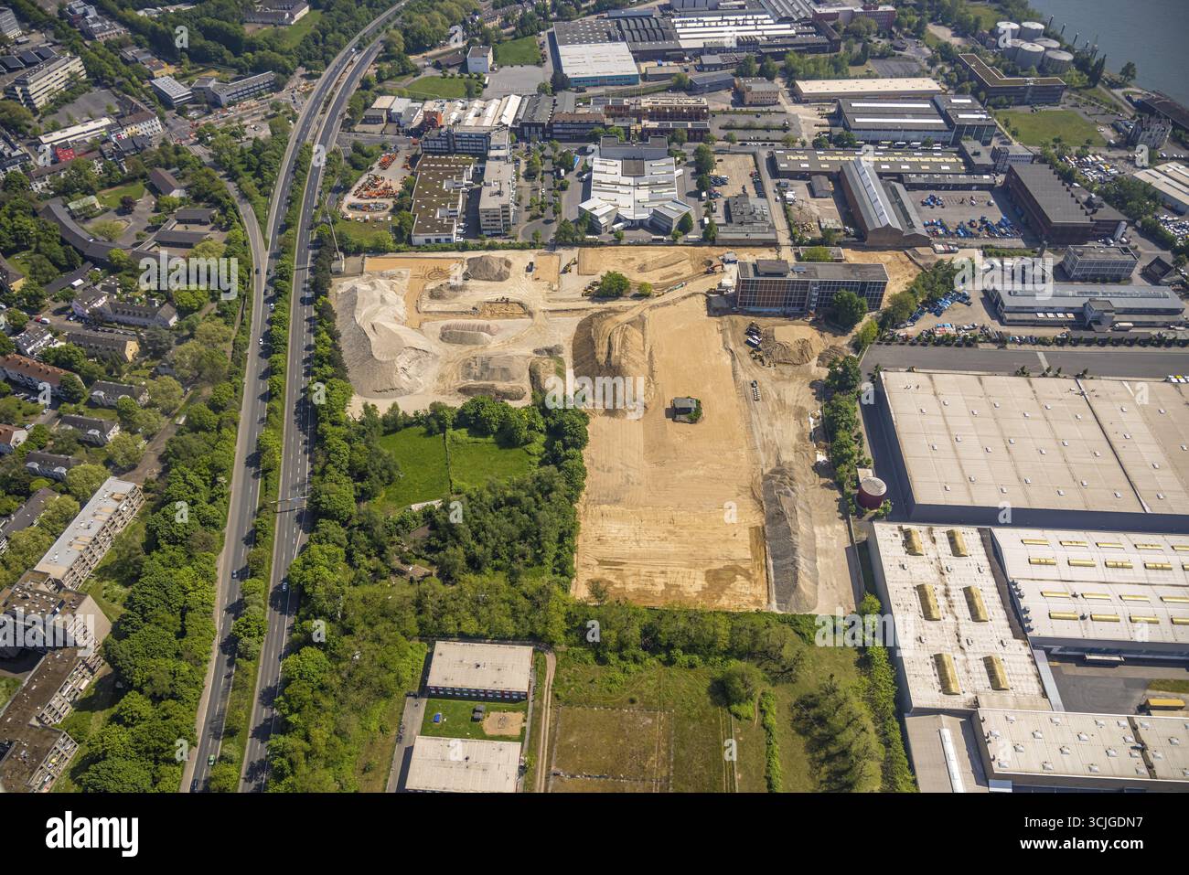 Vista aerea, cantiere edile presso la zona industriale Reisholzer Werftstrasse, Duesseldorf South, job center, Holthausen, Duesseldorf, Rhineland, no Foto Stock