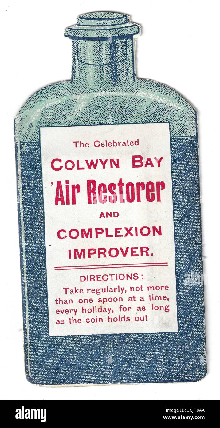 Divertente souvenir tagliato a morire da Colwyn Bay [Conway], modellato come una bottiglia di medicinali contenente foto a discesa di Colwyn Bay. Intorno al 1912 Foto Stock