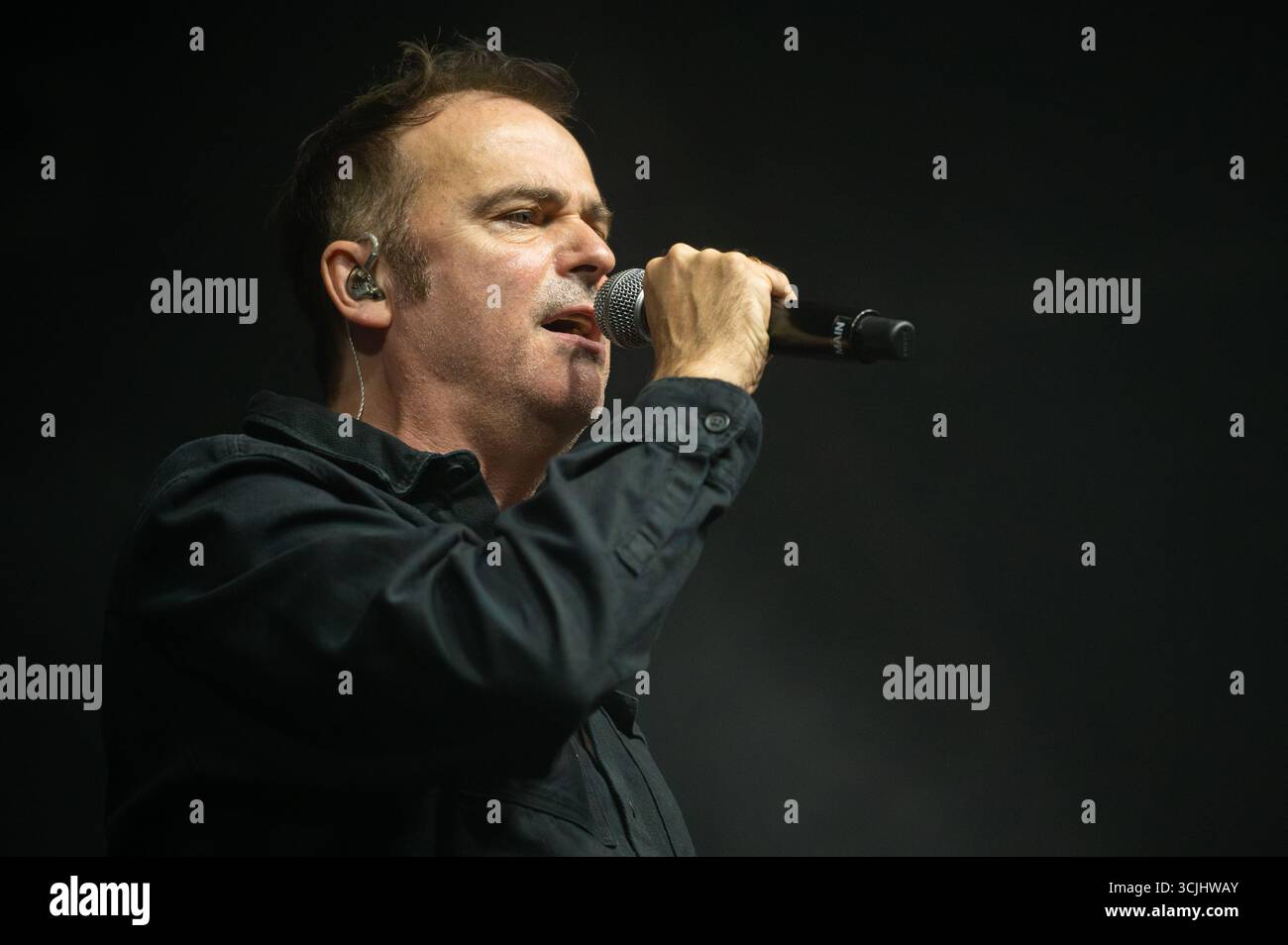 21 agosto 2025: Hansi Kürsch si esibisce con Blind Guardian al Circolo Magnolia di Milano Foto Stock