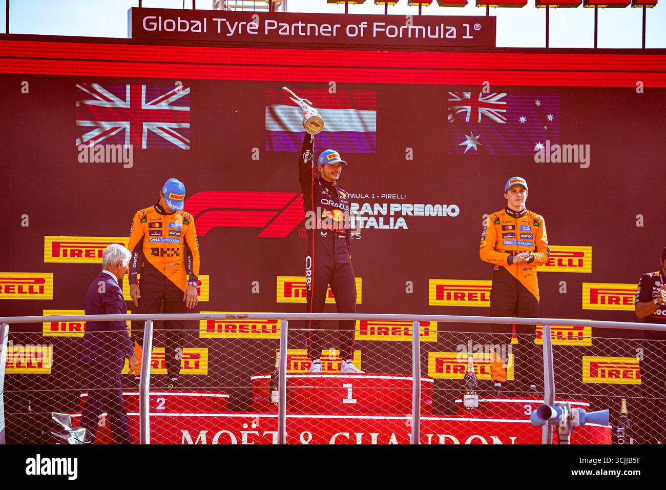 Monza, Italia. 7 settembre 2025. Podio della gara durante la Formula 1 Pirelli Gran Premio d'Italia 2025 sul circuito di Monza, Lombardia, Italia, dal 6 al 9 settembre 2025. 16° round del Campionato del mondo di Formula 1 FIA 2025. Crediti: Alessio De Marco | Avens-Images.com/Alamy Live News Foto Stock