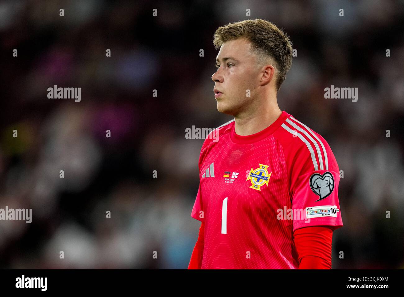 COLONIA, GERMANIA - 7 SETTEMBRE: Il portiere dell'Irlanda del Nord Bailey Peacock-Farrell guarda durante la partita di qualificazione ai Mondiali di calcio 2026 tra Germania e Irlanda del Nord al RheinEnergieStadion il 7 settembre 2025 a Colonia, Germania. (Foto di Rene Nijhuis) credito: René Nijhuis/Alamy Live News Foto Stock