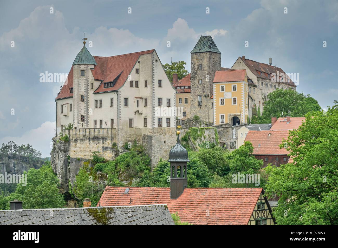Burg, Hohnstein, Landkreis Sächsische Schweiz-Osterzgebirge, Sachsen, Deutschland *** Burg, Hohnstein, distretto della Svizzera sassone Osterzgebirge orientale, Sassonia, Germania Foto Stock