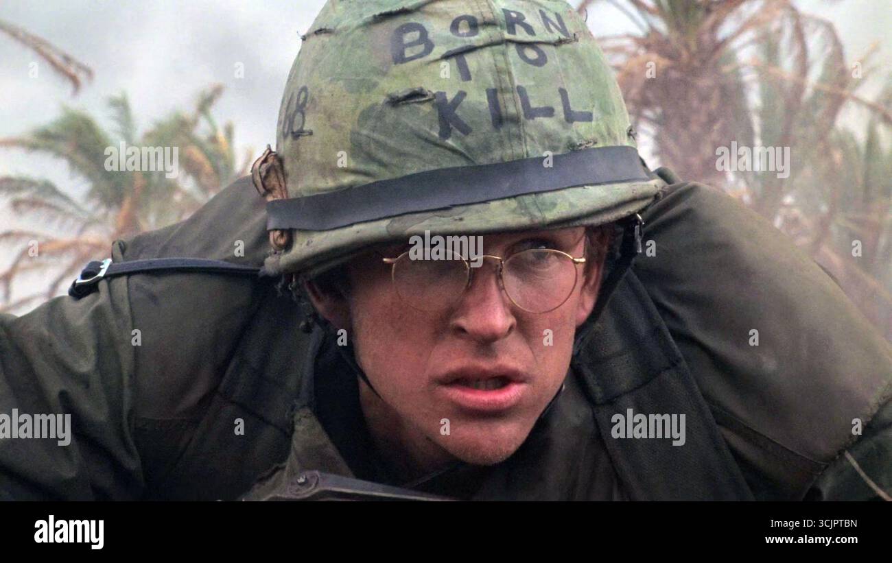 MATTHEW MODINE in GIACCA FULL METAL DI STANLEY KUBRICK (1987) - titolo originale: GIACCA FULL METAL -, diretto da STANLEY KUBRICK. Crediti: WARNER BROTHERS / album Foto Stock